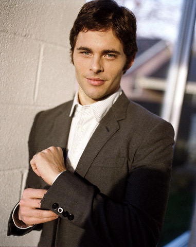 cALEB mONTESCO Y LA GENTE. James-james-marsden-8246847-381-480