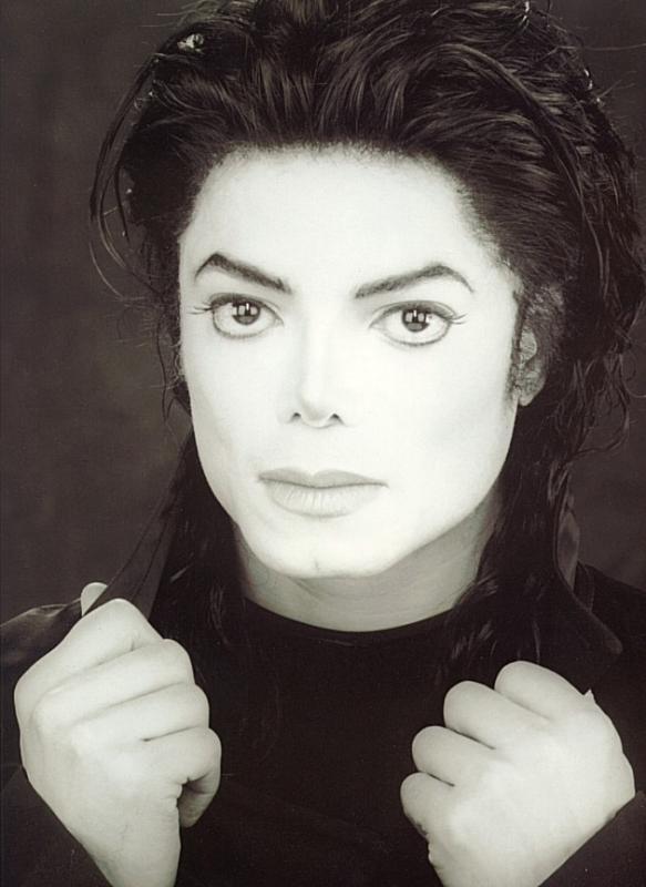 Q lindo!amo,amo Michael-Sexy-Jackson-michael-jackson-8308814-583-800