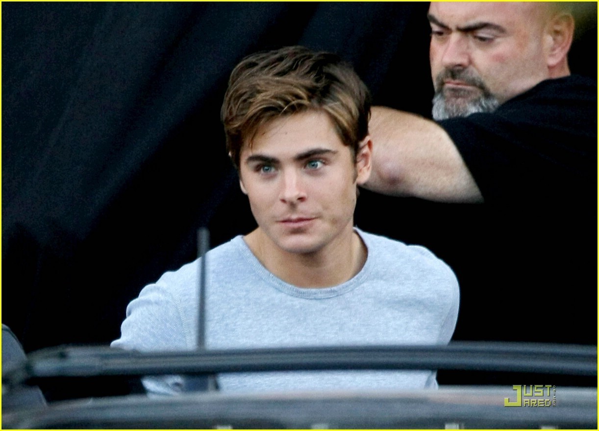 Zac Efron leaves The Death & Life of Charlie St. Zac-Efron-leaves-The-Death-Life-of-Charlie-St-Cloud-set-in-Vancouver-September-25th-zac-efron-8336071-1222-880