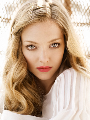 Simply beautiful! Amanda-Seyfried-amanda-seyfried-8467073-360-480