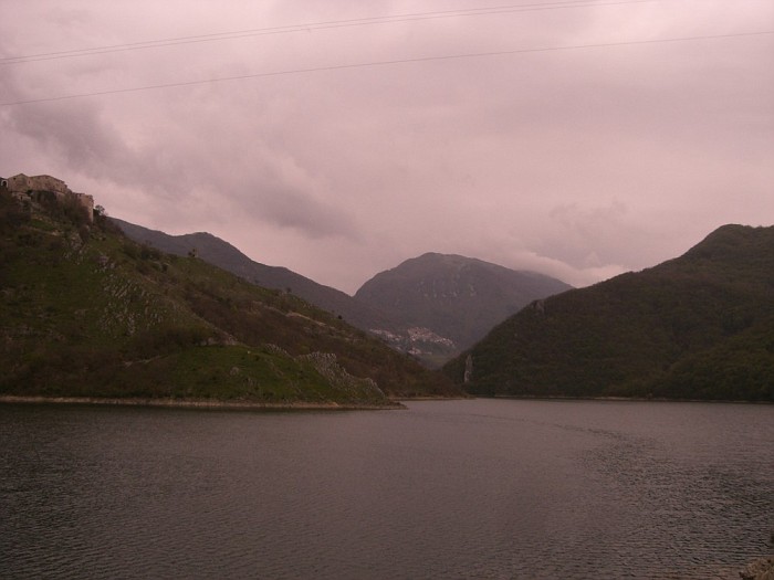 Domenica 18/04 - " Simbruini - Monte Autore - Fosso Fiolo" con l'MTBikeCassino - Pagina 8 CIMG7393-vi