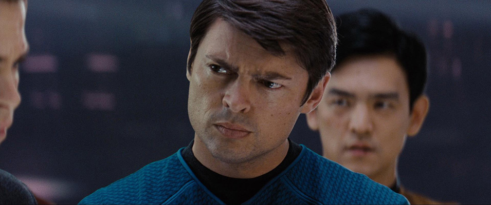 Votación del mes de Octubre Leonard_McCoy_(alternate_reality)