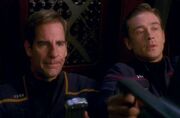 Karakterek 180px-Jonathan_Archer_and_Charles_Tucker_III_in_a_Suliban_cell_ship