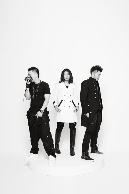 Aziatix >> Album "Top of the World" Aziatix%2B%2B3