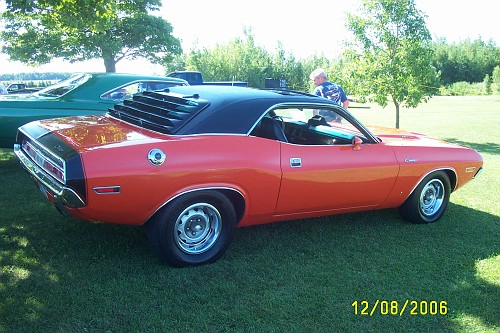 Charger recherché ! Nco70ChallengerRTorangesunroof-vi