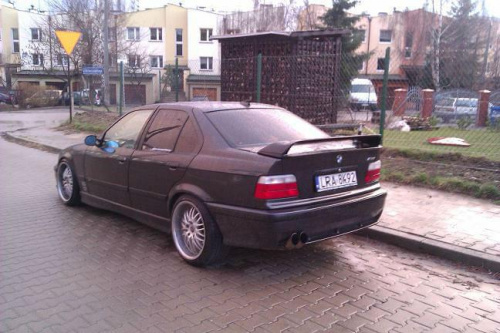 [E36] Individualny sedan :) 64d0bb1dc29a6e39med