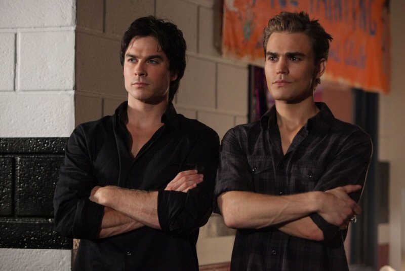 Stefan & Damon - Page 11 Damon-and-Stefan-Season-2-damon-and-stefan-salvatore-15039352-800-535