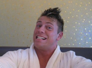 صور للمصارع ميز  Miz-the-miz-michael-mizanin-15004785-370-275