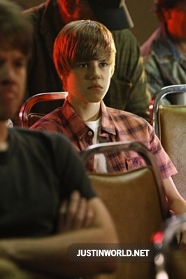 JB bei CSI xD bilder ♥ Television-Appearences-TV-Series-CSI-justin-bieber-15012100-266-400