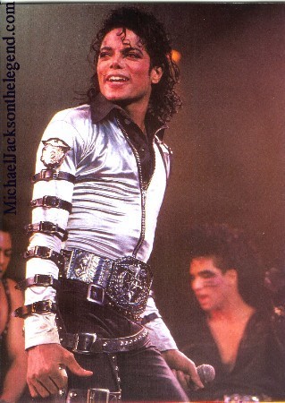 Bad Era (1987 - 1990) - Pagina 11 Michael-jackson-BAD-niks95-the-bad-era-15456715-319-450