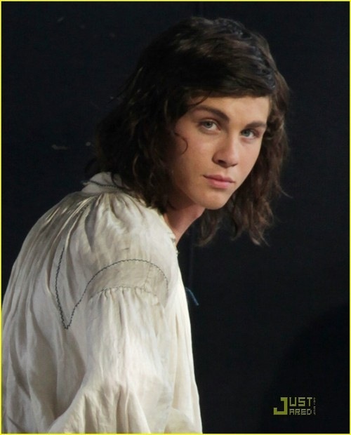 {#}Alexandre Danniel Christopher Hawthorne Di'Angelo. The-three-musketeers-logan-lerman-15423330-500-620