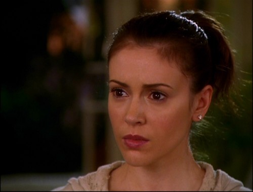 Галерия на Фийби - Page 11 Forever-Charmed-alyssa-milano-15846475-500-379