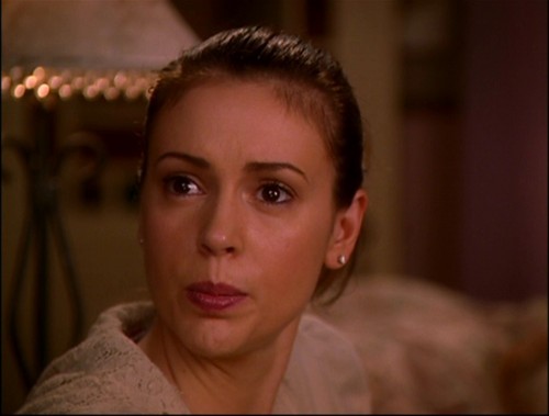 Галерия на Фийби - Page 11 Forever-Charmed-alyssa-milano-15846635-500-379