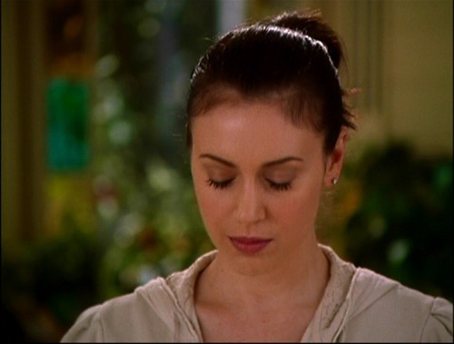 Галерия на Фийби - Page 10 Forever-Charmed-alyssa-milano-15846740-500-379