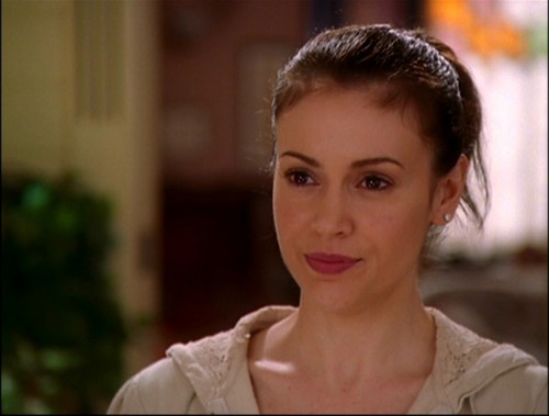 Галерия на Фийби - Page 10 Forever-Charmed-alyssa-milano-15846971-500-379