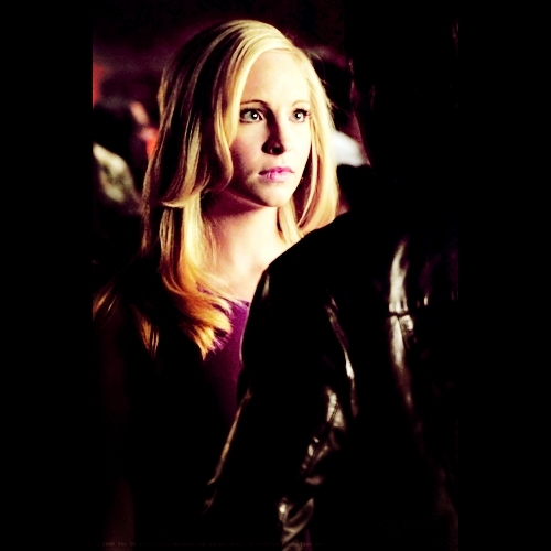 (f) ACCOLA ϟ je suis le coeur brisé de Jack. Caroline-caroline-forbes-15952117-500-500