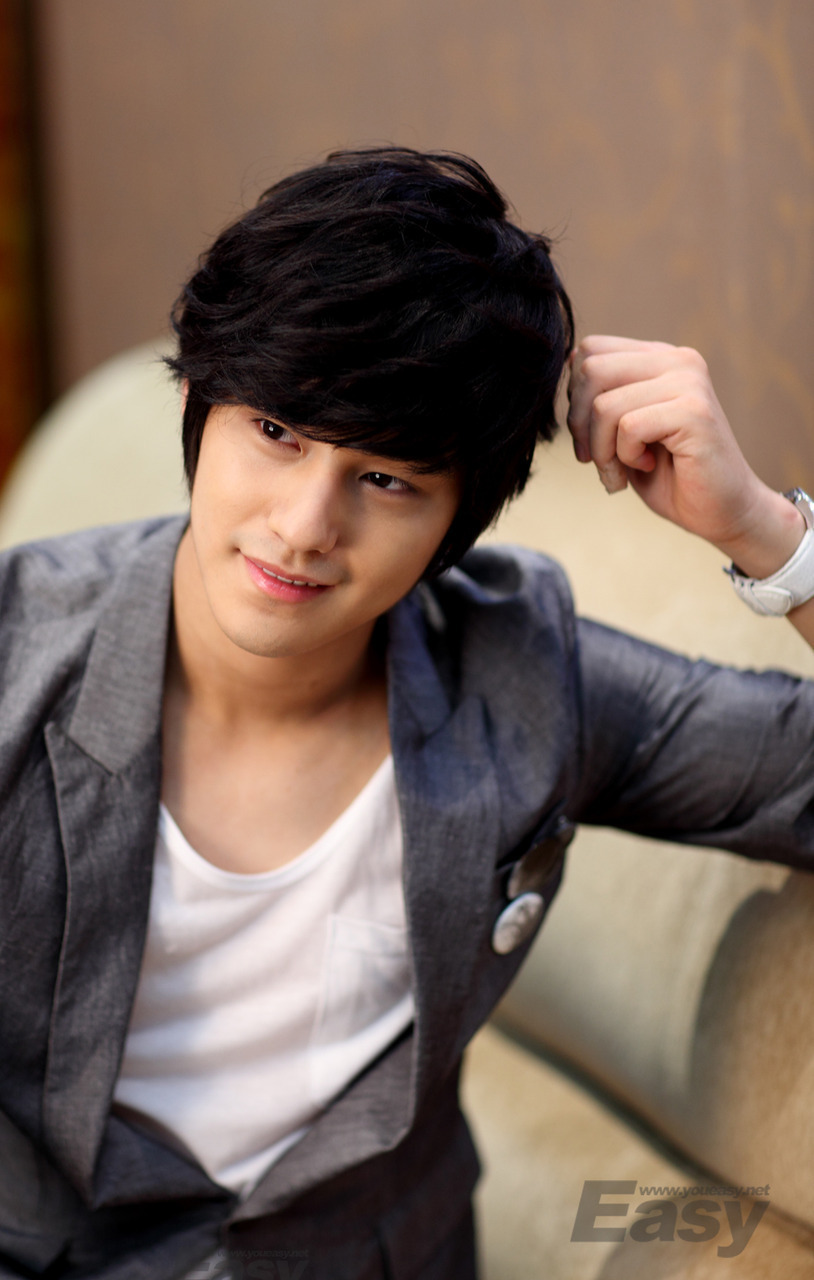 ادخلوو اصعب تصويت Kim-bum-3-kim-bum-16089027-814-1280