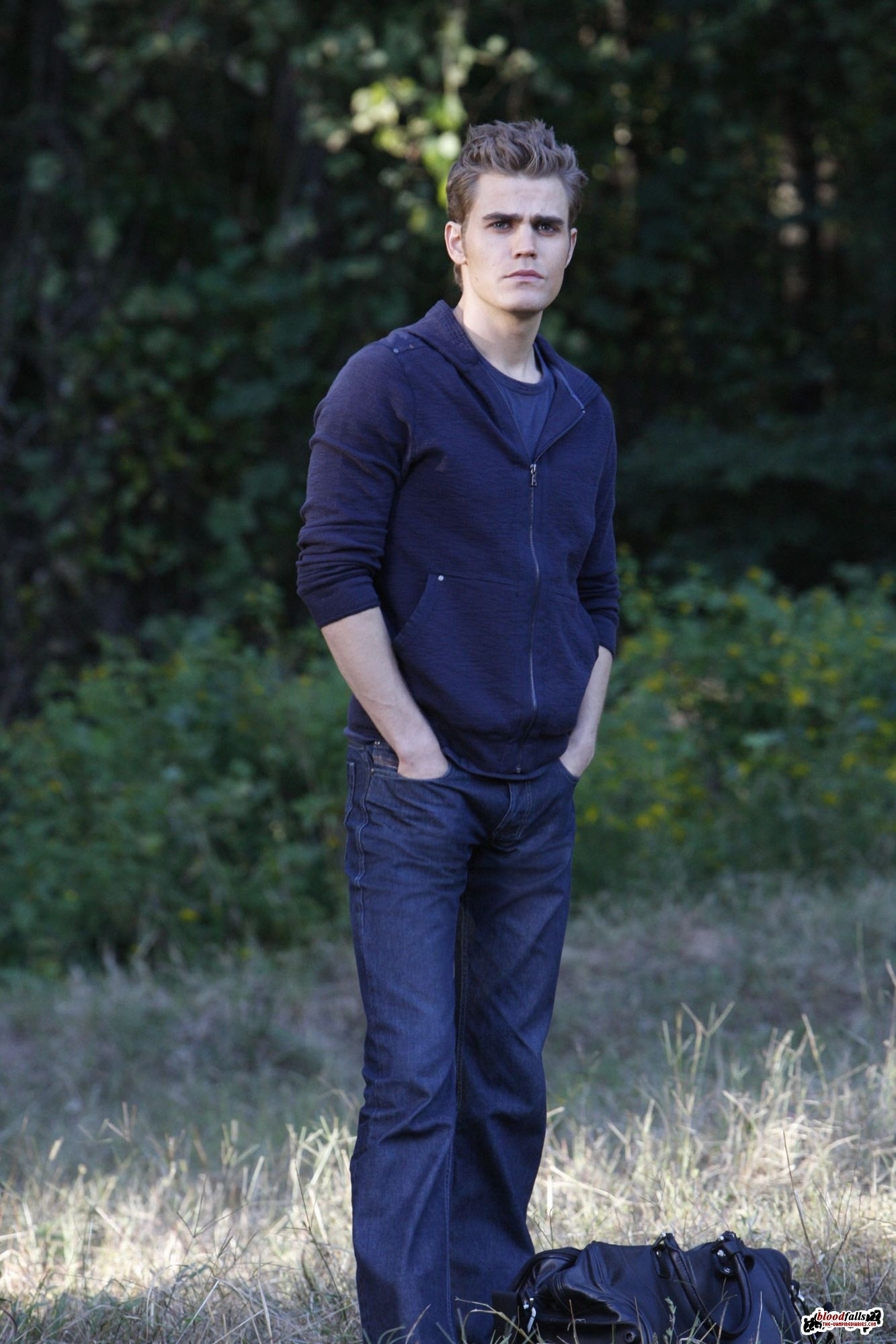 The Vampire Diaries ( Jurnalele Vampirilor ) - Pagina 2 2-08-the-vampire-diaries-16302093-1333-2000