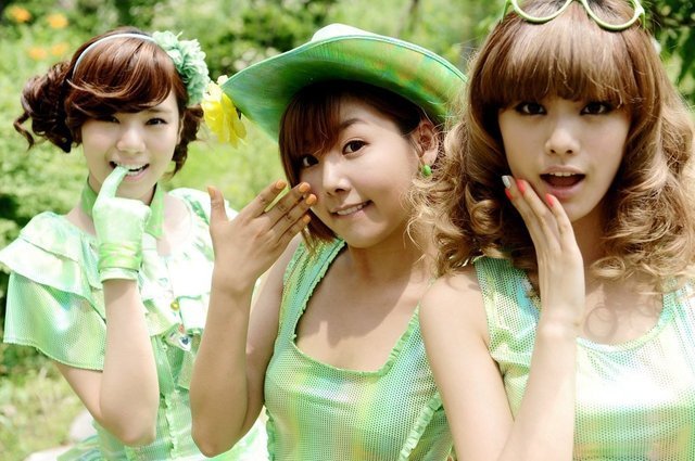 OяẠИğe ċẢṙαṂэŁ❤~fans club❤~ Orange-Caramel-orange-caramel-16627784-640-425