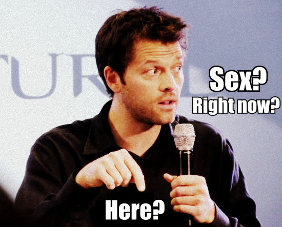 Boys, boys + Men the Sequel - Page 3 Misha-Collins-misha-collins-17167431-550-443