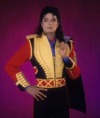 Foto do dia - Página 5 MJ-michael-jackson-17416969-425-500