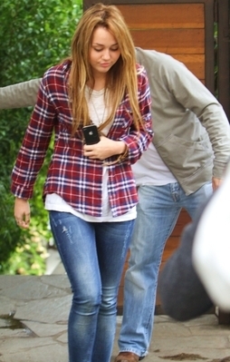 At A Recording Studio In Beverly Hills (November 19th, 2010) At-A-Recording-Studio-In-Beverly-Hills-November-19th-2010-miley-cyrus-17507160-254-399