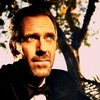 « Je veux simplement Survivre » - In the middle Hugh-in-GQ-France-January-2011-hugh-laurie-17723428-100-100