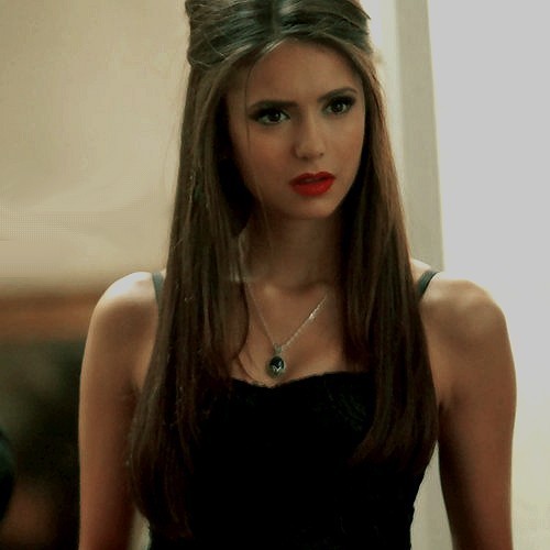 Нюйоркчани Katherine-pierce-the-vampire-diaries-17980045-500-500