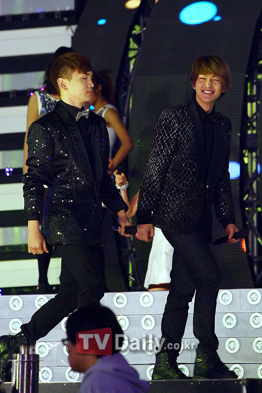 SBS Gayo Daejun 2010 SHINee-SBS-Gayo-Daejun-29-decmber-2010-shinee-18040597-540-810