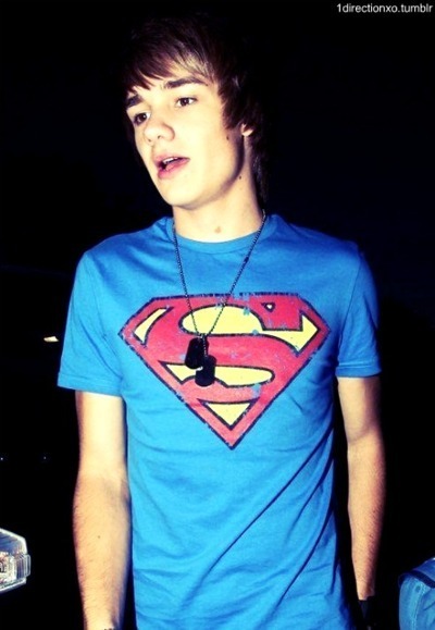 Poisid: Liam James Payne. Goregous-Liam-In-His-Superman-Tee-Shirt-100-Real-x-liam-payne-18487349-400-579