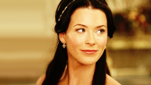 Mis nuevos personajes (Lindsay^^) Kahlan-Amnell-kahlan-amnell-18627387-500-281