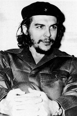 Il y a 50 ans mourait Ernesto Rafael Guevara, dit Le Che. Che-che-guevara-18854146-250-375