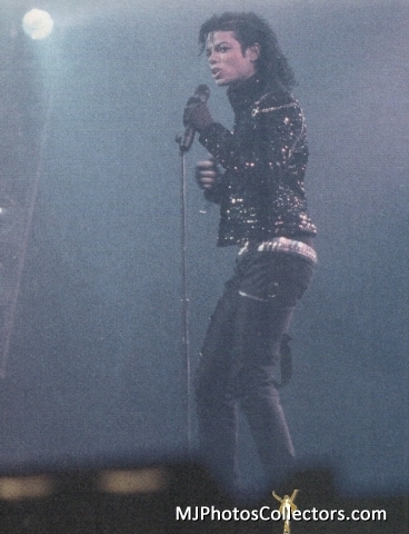 Immagini era "BAD" - Pagina 5 -MJJ-michael-jackson-19121637-368-480