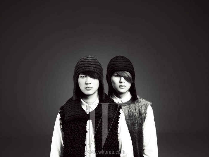 W Magazine January 2011 -Official-Photo-Onew-and-Minho-for-W-Magazine-January-2011-Issue-shinee-19623365-700-525