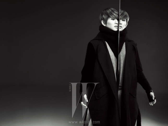 W Magazine January 2011 -Official-Photo-Onew-and-Minho-for-W-Magazine-January-2011-Issue-shinee-19623370-700-525