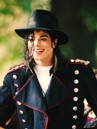 Immagini vietate ai "deboli di cuore" - Pagina 20 Mj-michael-jackson-19642151-195-259