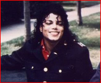 Immagini vietate ai "deboli di cuore" - Pagina 21 -3Nikki-MJ-Soldier-Of-L-O-V-E-3-michael-jackson-20398682-328-271