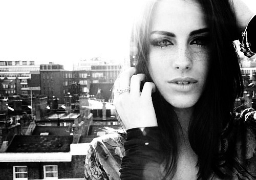 LOVA (~) the forgotten. Jessica-jessica-lowndes-21260075-500-352