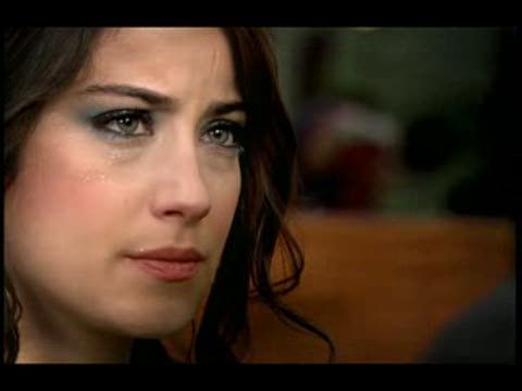 hazal kaya in adini feriha koydum Hazal-Kaya-in-Adini-Feriha-koydum-hazal-kaya-21922264-480-360