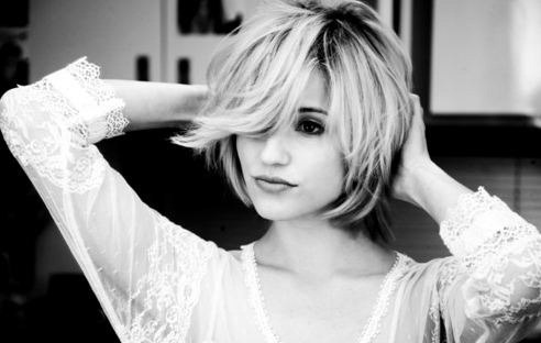 Cassie Hawkins.- Me. Short-hair-dianna-agron-22081100-492-312