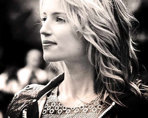 Aurore ♣ Tu me voulais ? Ma mère m'a fait. Dianna-dianna-agron-23840223-500-400