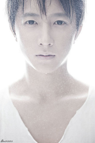 Hangeng/Hankyung (Ex-Super Junior) >> Album "Wild Cursive" Hangeng-hangeng-hankyung-24194221-333-500