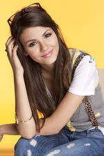 Scénario de Victoria Justice 150px-400px-Victoria_justice_1276563515