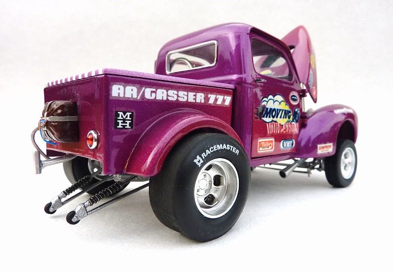 Willys 41 pickup Gasser (AMT) terminée  Finaleswillys41pickupgasser011-vi