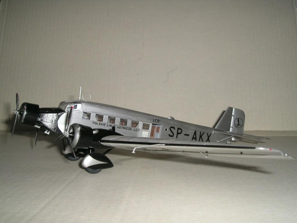 Junkers Ju-52 PLL "LOT" - Italeri 1/72 B9ad36b69e710837