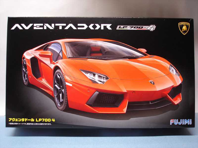 2011 Lamborghine Aventador par Fujimi Box516vi-vi