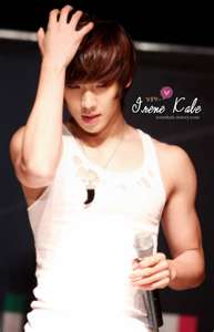 صور لي جون Lee-Joon-MBLAQ-kpop-25487581-193-300