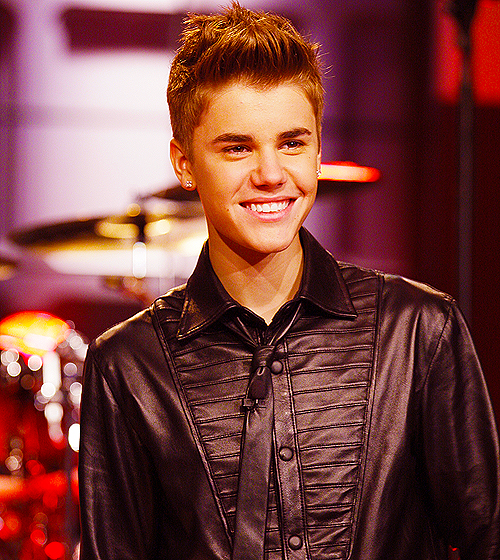 NEw Bieberpics <3 -justin-bieber-26776360-500-560