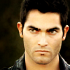 Shadow a besoin d'alliés !! Tyler-Hoechlin-Teen-Wolf-tyler-hoechlin-26770752-100-100