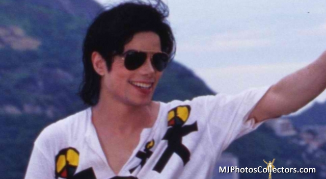 Sorrisos!!!!! TDCAU-michael-jackson-27045610-640-351